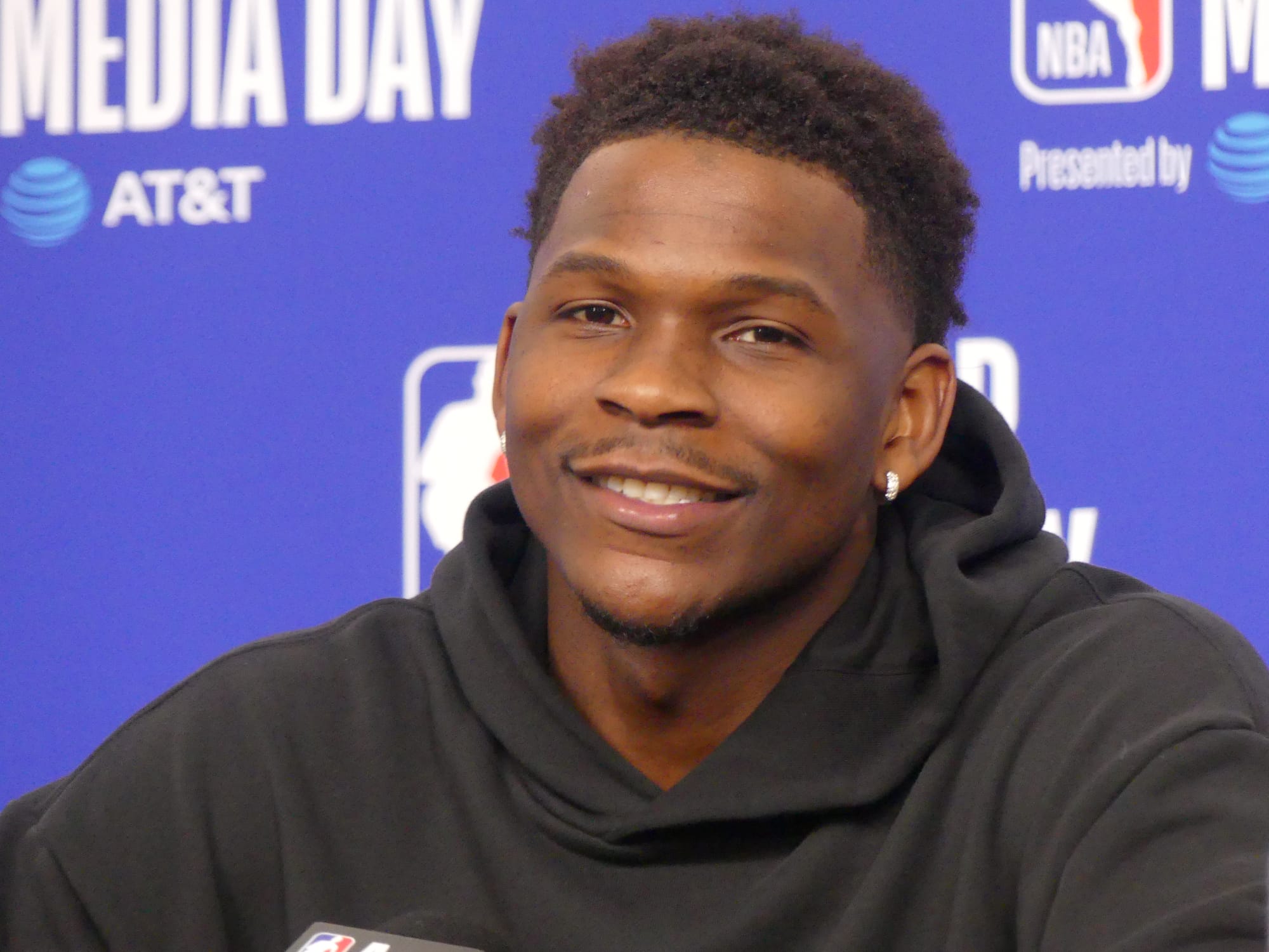 疲れを隠さない41歳のレブロン。バスケの神様が味方した、ジョーダンやコービーに似た男：宮地陽子のロサンゼルス取材日記 Vol.5